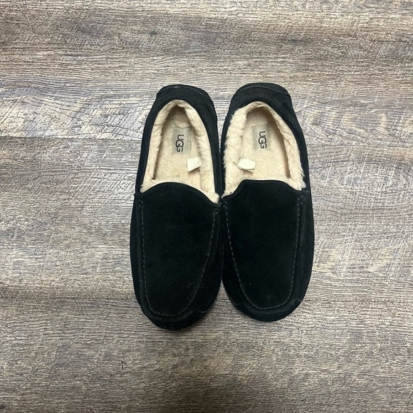 UGG Black Slip-On Loafers with Suede Finish